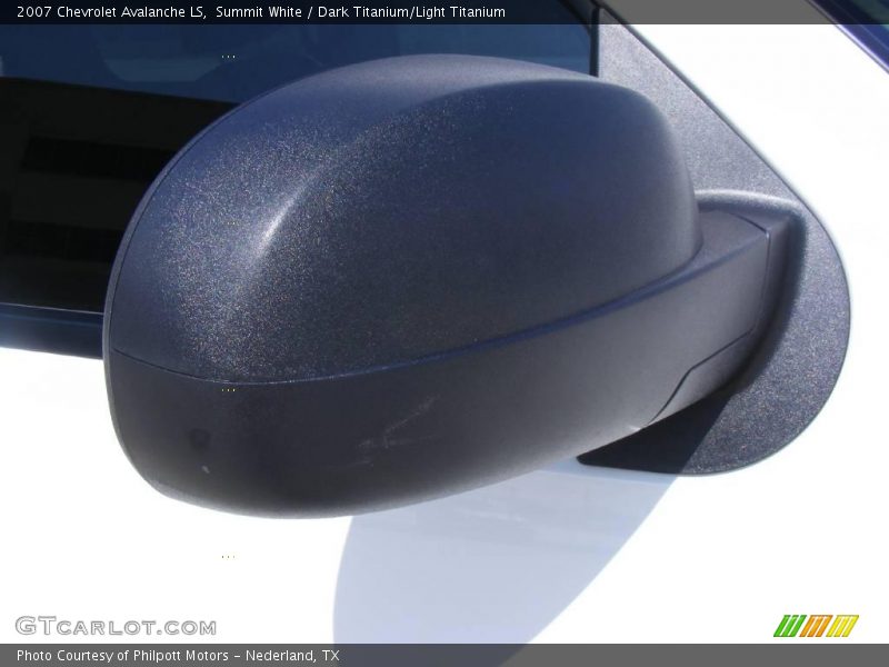 Summit White / Dark Titanium/Light Titanium 2007 Chevrolet Avalanche LS