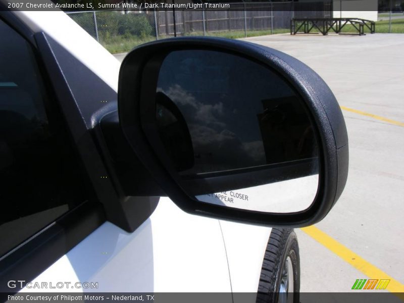 Summit White / Dark Titanium/Light Titanium 2007 Chevrolet Avalanche LS