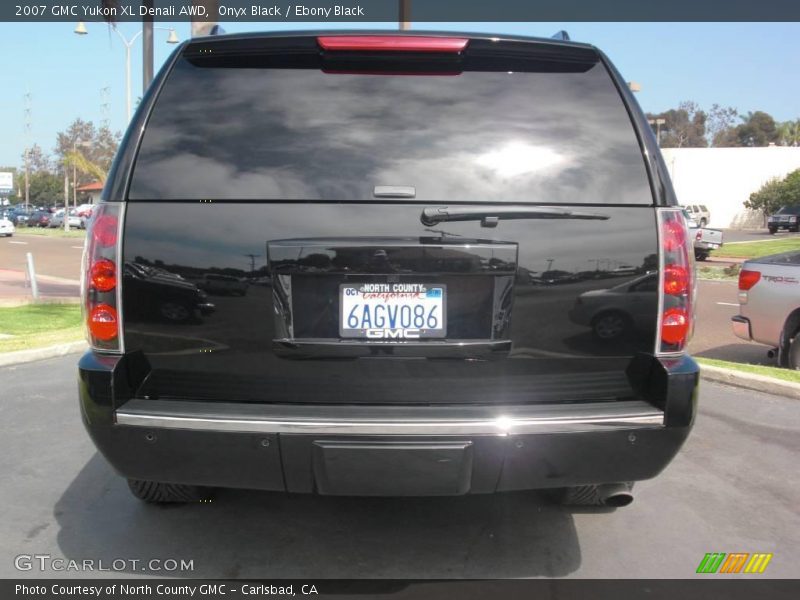 Onyx Black / Ebony Black 2007 GMC Yukon XL Denali AWD