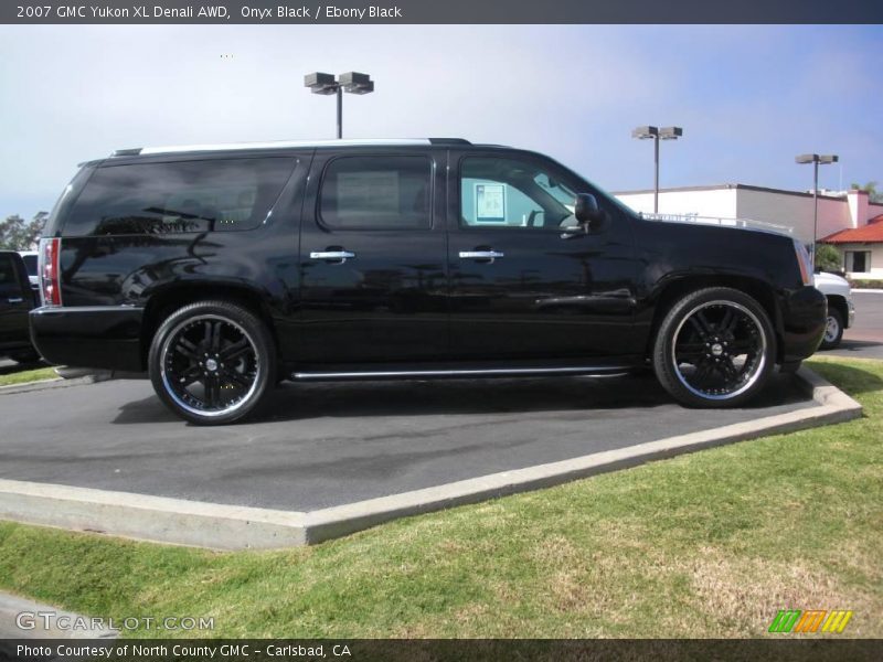 Onyx Black / Ebony Black 2007 GMC Yukon XL Denali AWD