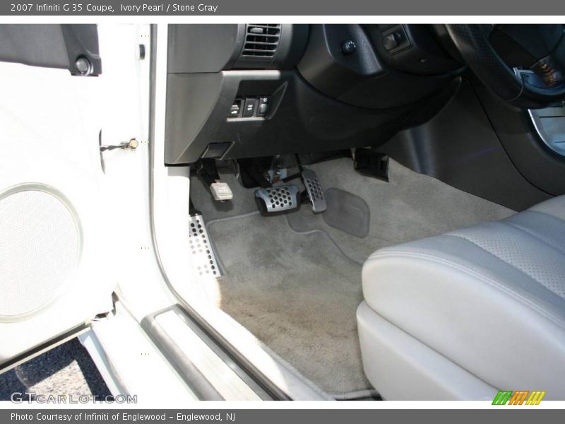 Ivory Pearl / Stone Gray 2007 Infiniti G 35 Coupe