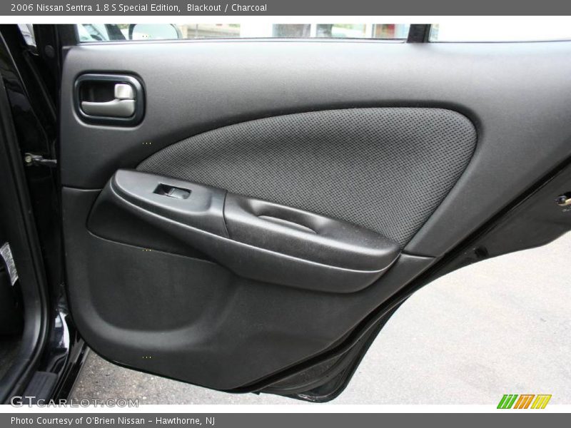 Blackout / Charcoal 2006 Nissan Sentra 1.8 S Special Edition