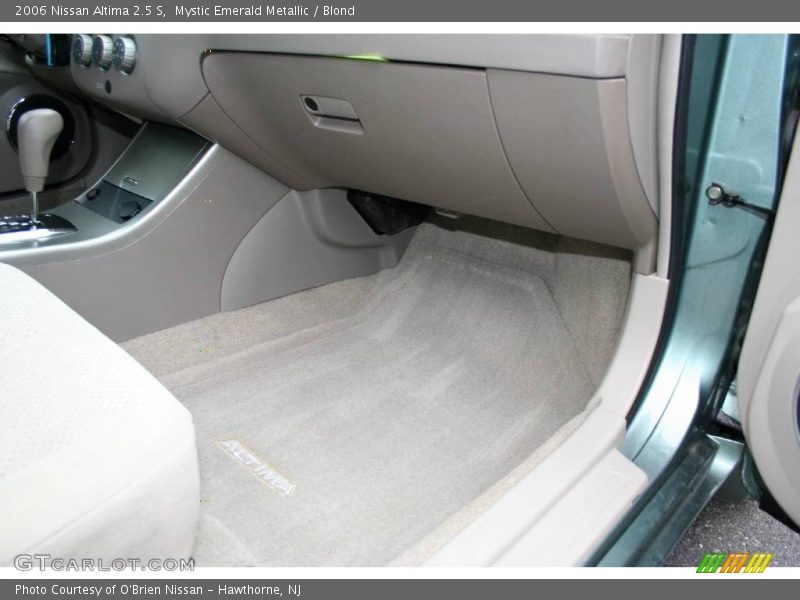 Mystic Emerald Metallic / Blond 2006 Nissan Altima 2.5 S