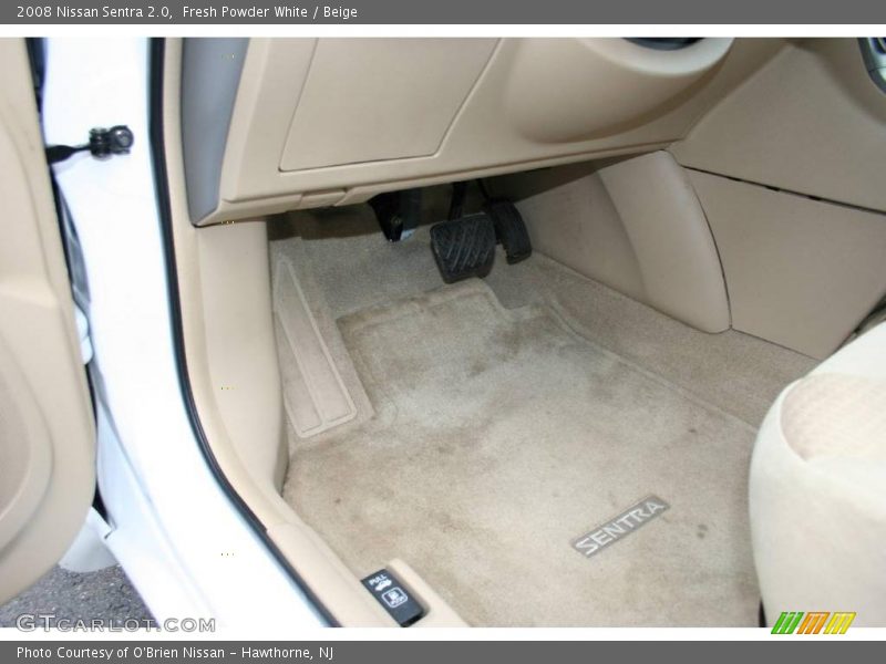 Fresh Powder White / Beige 2008 Nissan Sentra 2.0
