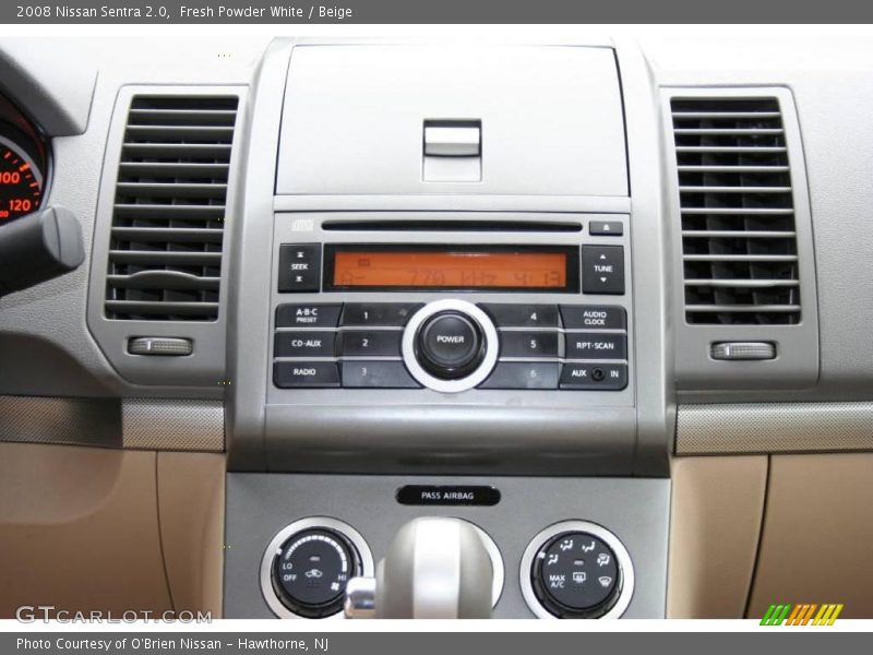 Fresh Powder White / Beige 2008 Nissan Sentra 2.0