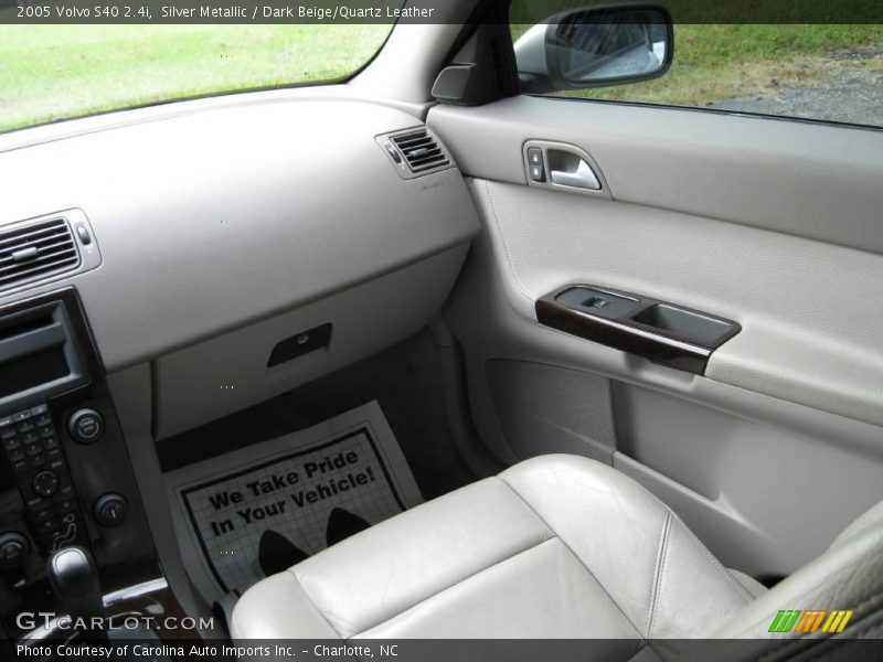 Silver Metallic / Dark Beige/Quartz Leather 2005 Volvo S40 2.4i