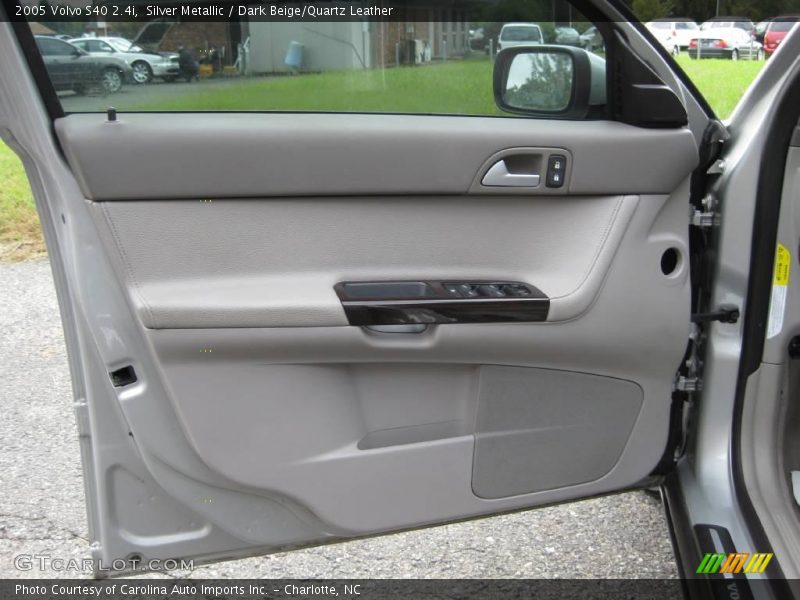 Silver Metallic / Dark Beige/Quartz Leather 2005 Volvo S40 2.4i