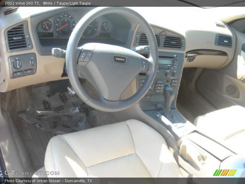 White / Taupe/Light Taupe 2001 Volvo S60 T5