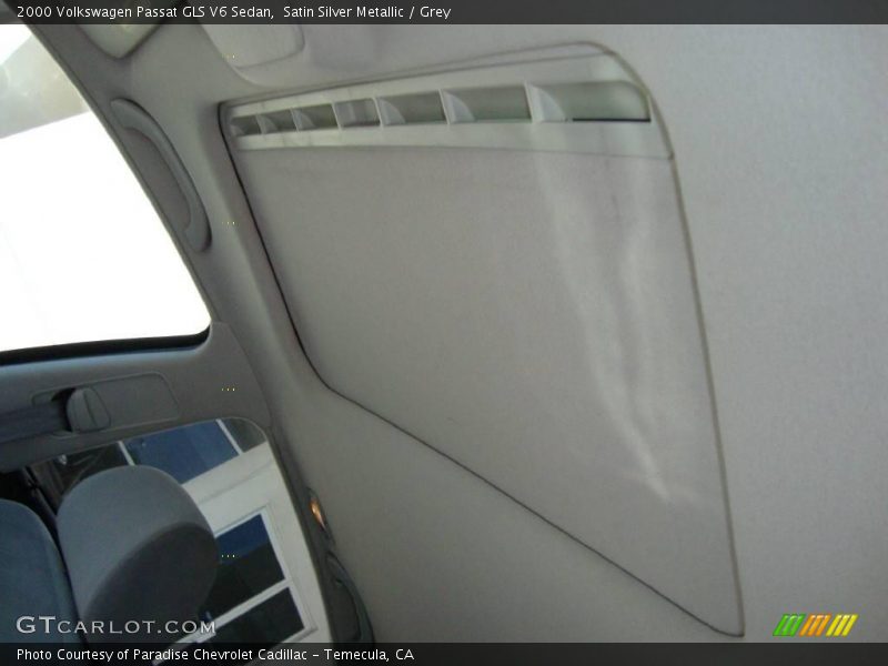 Satin Silver Metallic / Grey 2000 Volkswagen Passat GLS V6 Sedan