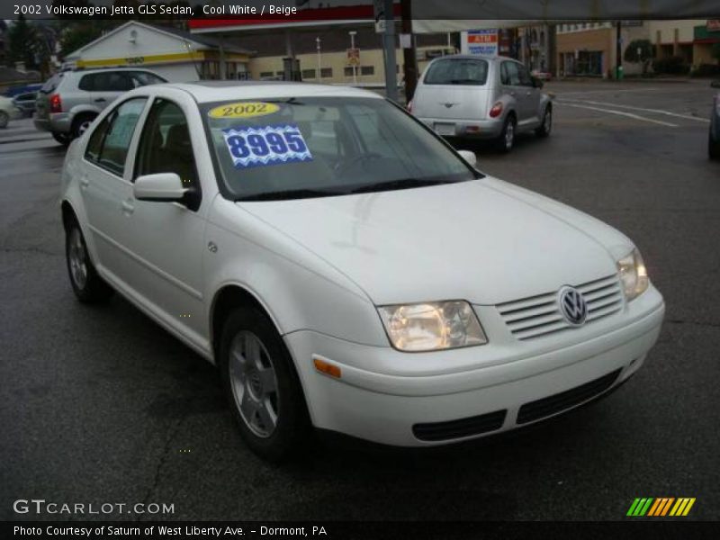 Cool White / Beige 2002 Volkswagen Jetta GLS Sedan