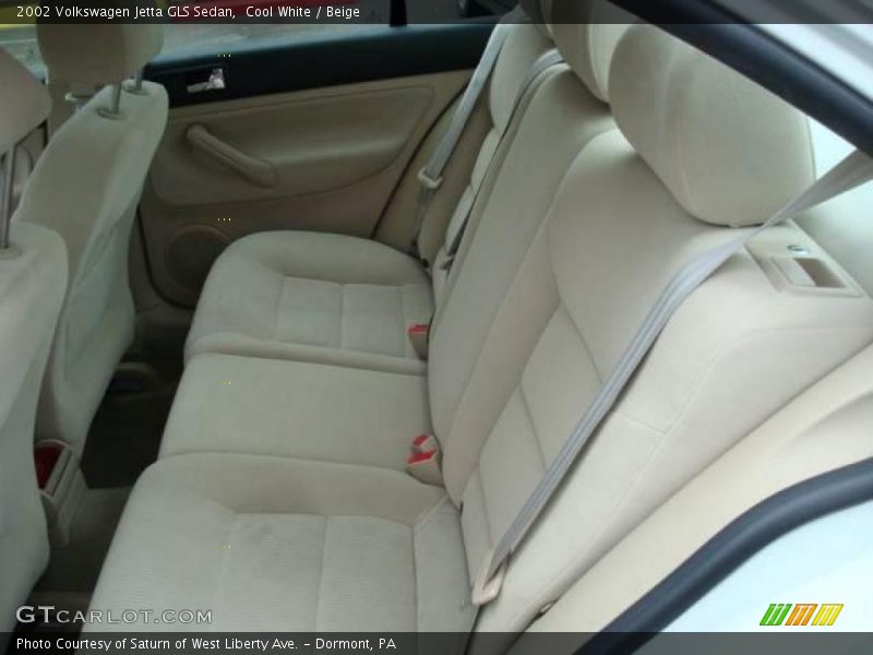 Cool White / Beige 2002 Volkswagen Jetta GLS Sedan