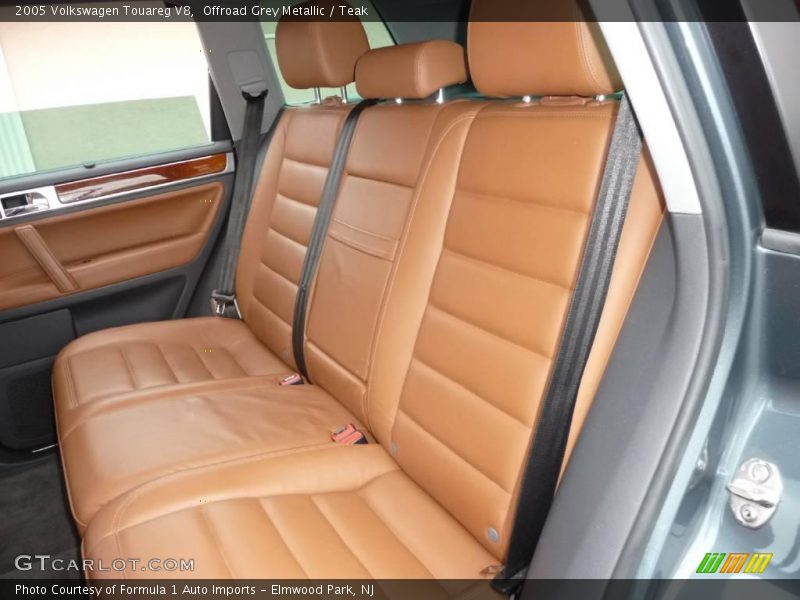 Offroad Grey Metallic / Teak 2005 Volkswagen Touareg V8