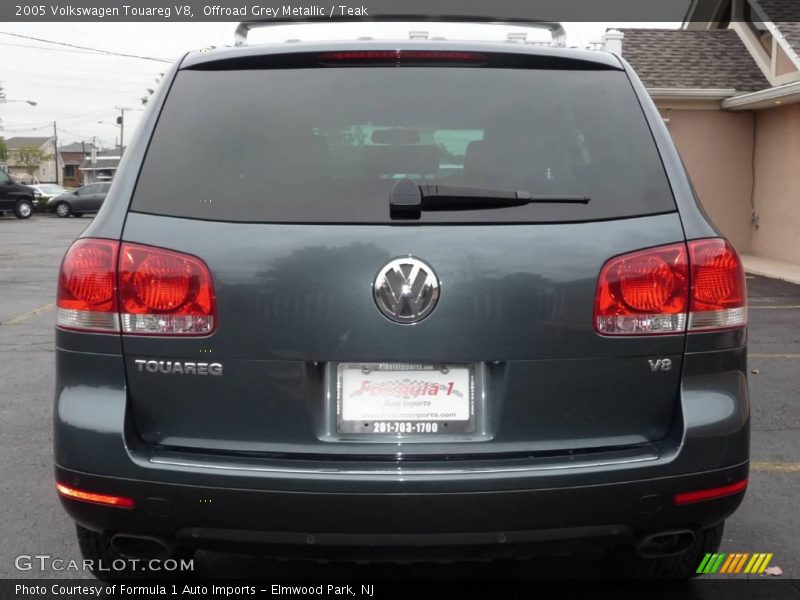 Offroad Grey Metallic / Teak 2005 Volkswagen Touareg V8
