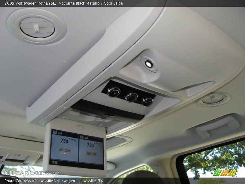 Nocturne Black Metallic / Gobi Beige 2009 Volkswagen Routan SE