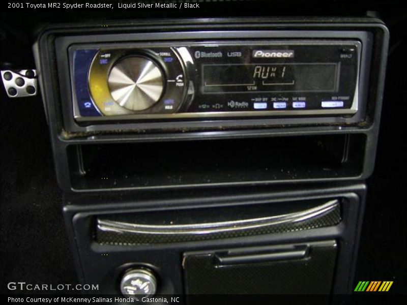 Liquid Silver Metallic / Black 2001 Toyota MR2 Spyder Roadster