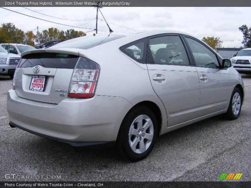 Millenium Silver Metallic / Burgundy/Gray 2004 Toyota Prius Hybrid