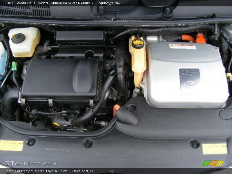 Millenium Silver Metallic / Burgundy/Gray 2004 Toyota Prius Hybrid