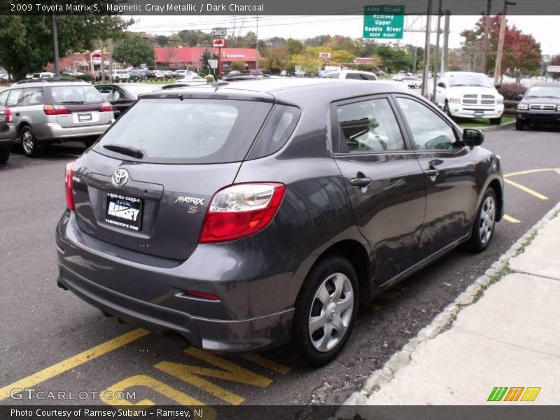 Magnetic Gray Metallic / Dark Charcoal 2009 Toyota Matrix S