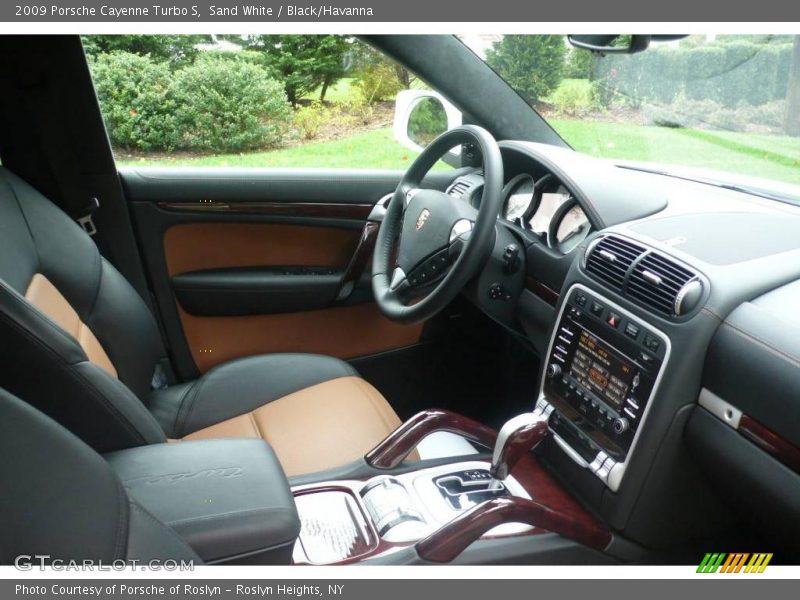 Sand White / Black/Havanna 2009 Porsche Cayenne Turbo S