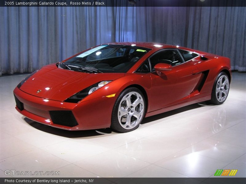 Front 3/4 View of 2005 Gallardo Coupe