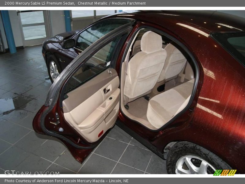 Chestnut Metallic / Medium Parchment 2000 Mercury Sable LS Premium Sedan