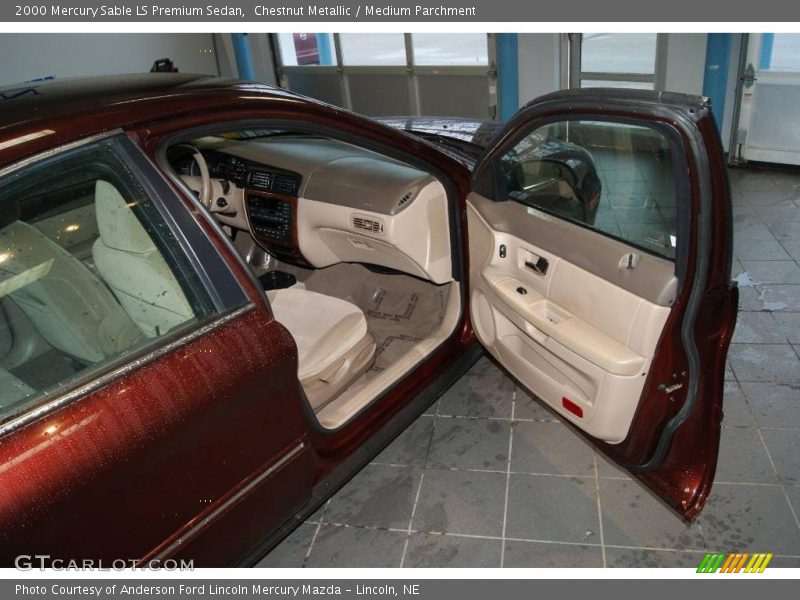 Chestnut Metallic / Medium Parchment 2000 Mercury Sable LS Premium Sedan