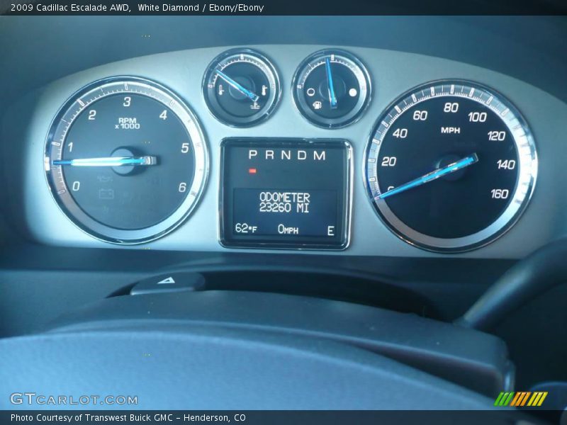 White Diamond / Ebony/Ebony 2009 Cadillac Escalade AWD