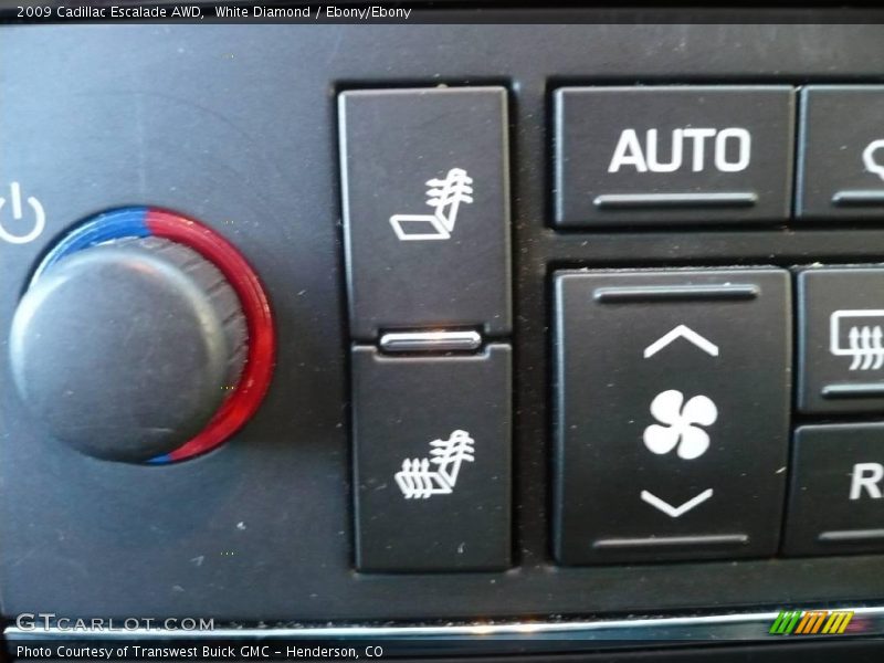 White Diamond / Ebony/Ebony 2009 Cadillac Escalade AWD