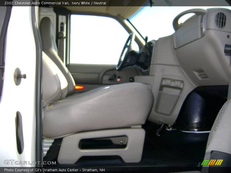 Ivory White / Neutral 2002 Chevrolet Astro Commercial Van