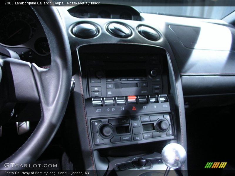 Controls of 2005 Gallardo Coupe