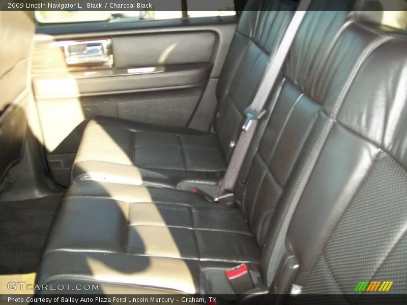 Black / Charcoal Black 2009 Lincoln Navigator L