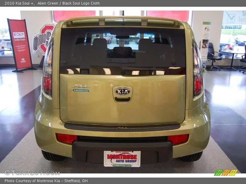 Alien Green / Black Soul Logo Cloth 2010 Kia Soul +