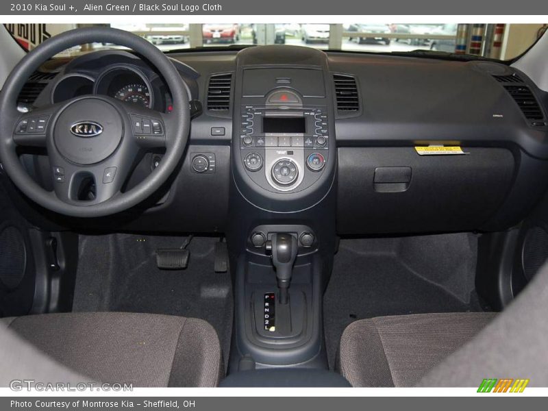 Alien Green / Black Soul Logo Cloth 2010 Kia Soul +