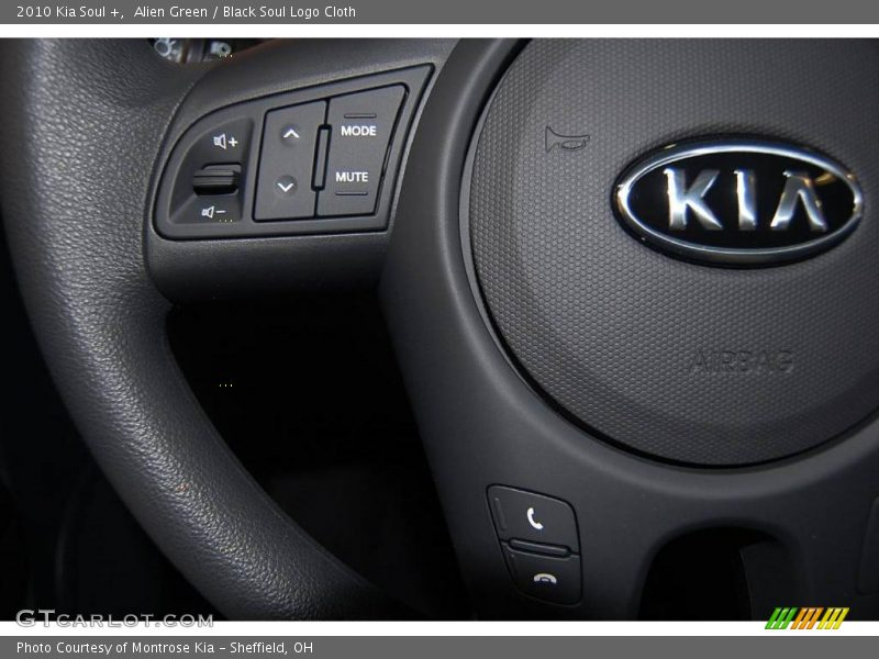 Alien Green / Black Soul Logo Cloth 2010 Kia Soul +