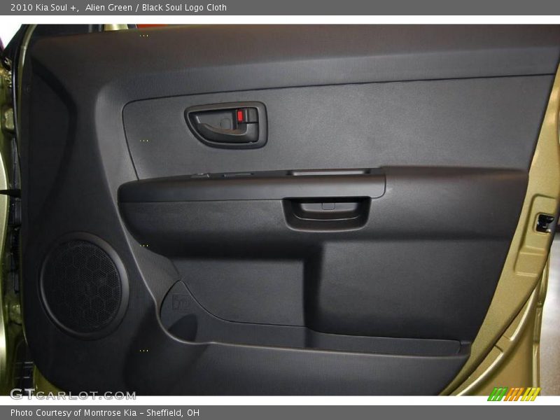 Alien Green / Black Soul Logo Cloth 2010 Kia Soul +