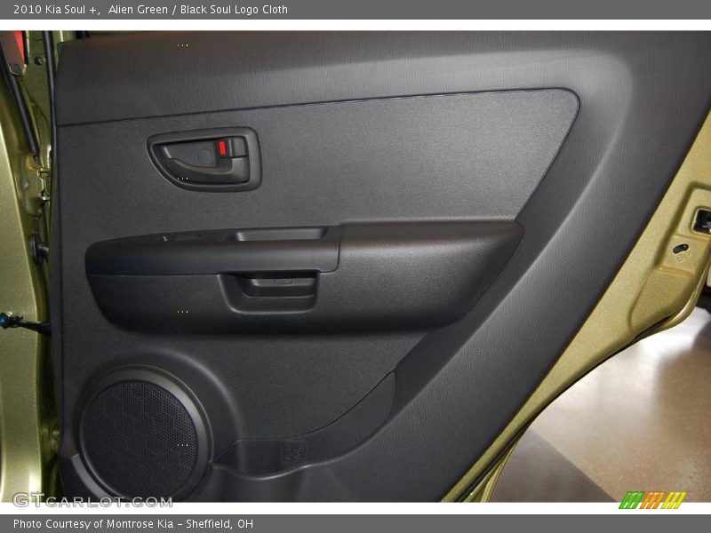 Alien Green / Black Soul Logo Cloth 2010 Kia Soul +