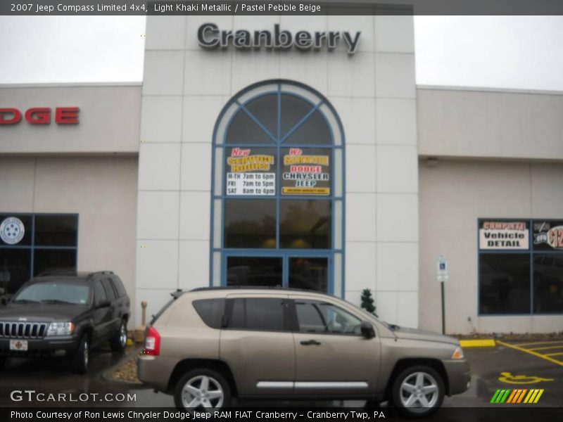 Light Khaki Metallic / Pastel Pebble Beige 2007 Jeep Compass Limited 4x4