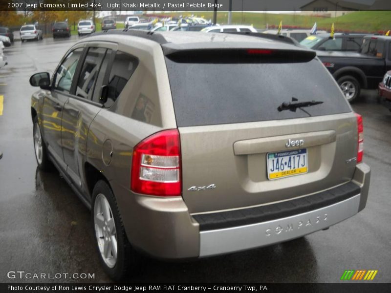 Light Khaki Metallic / Pastel Pebble Beige 2007 Jeep Compass Limited 4x4