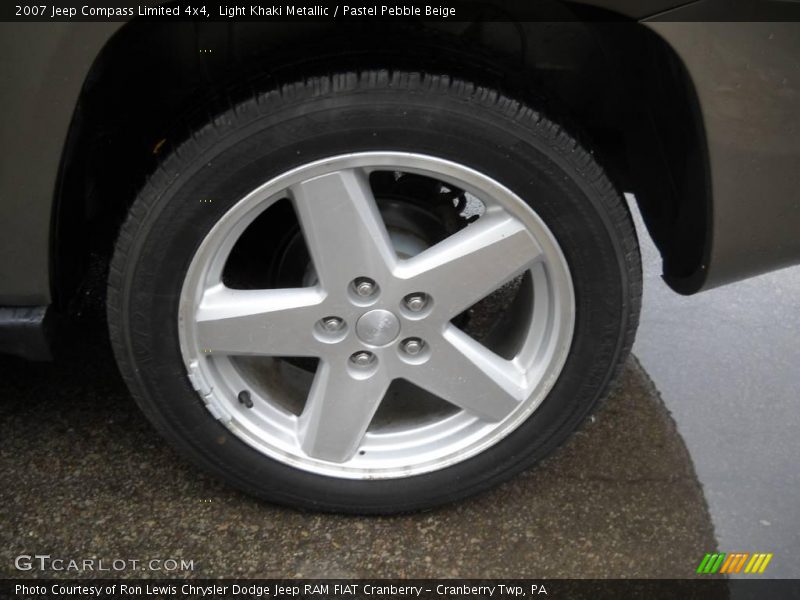Light Khaki Metallic / Pastel Pebble Beige 2007 Jeep Compass Limited 4x4