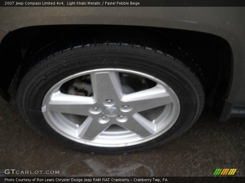 Light Khaki Metallic / Pastel Pebble Beige 2007 Jeep Compass Limited 4x4