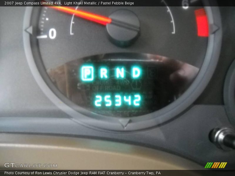 Light Khaki Metallic / Pastel Pebble Beige 2007 Jeep Compass Limited 4x4