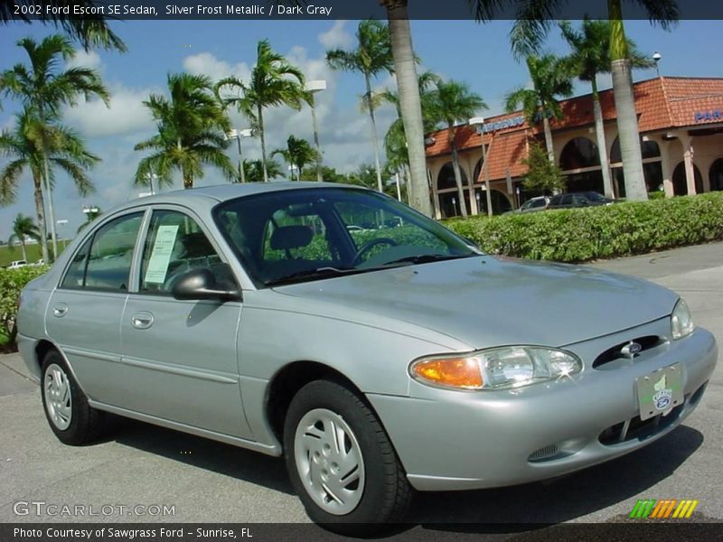Silver Frost Metallic / Dark Gray 2002 Ford Escort SE Sedan