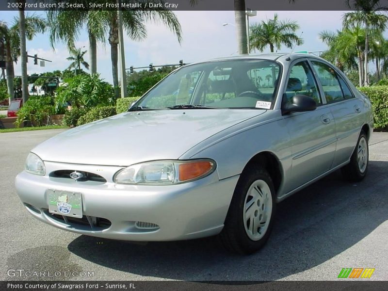 Silver Frost Metallic / Dark Gray 2002 Ford Escort SE Sedan