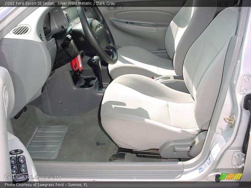 Silver Frost Metallic / Dark Gray 2002 Ford Escort SE Sedan