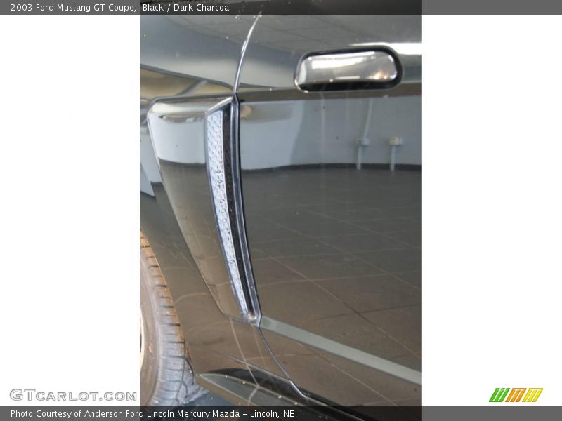 Black / Dark Charcoal 2003 Ford Mustang GT Coupe
