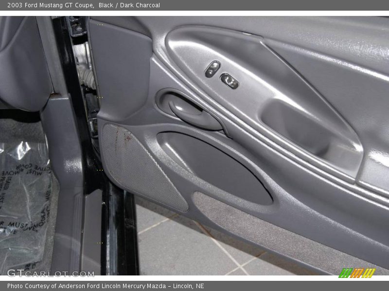 Black / Dark Charcoal 2003 Ford Mustang GT Coupe