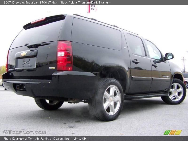 Black / Light Titanium/Dark Titanium 2007 Chevrolet Suburban 1500 LT 4x4