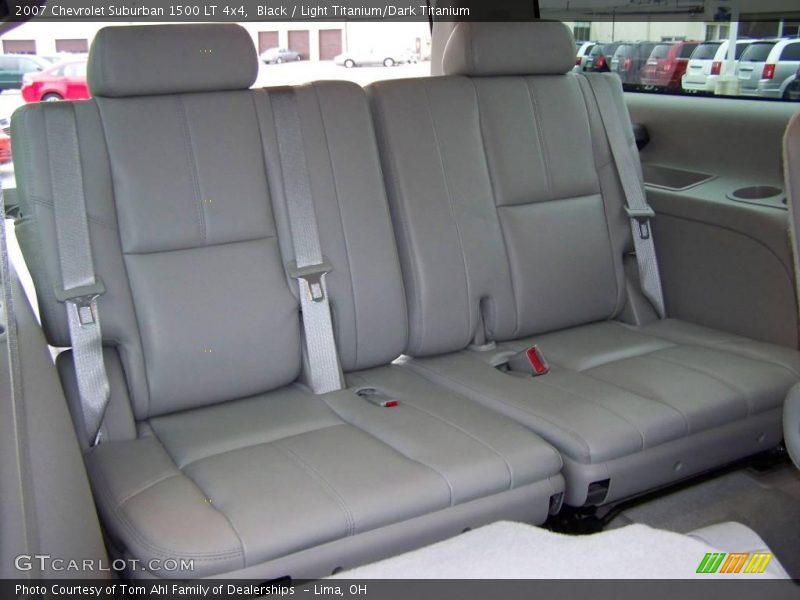 Black / Light Titanium/Dark Titanium 2007 Chevrolet Suburban 1500 LT 4x4