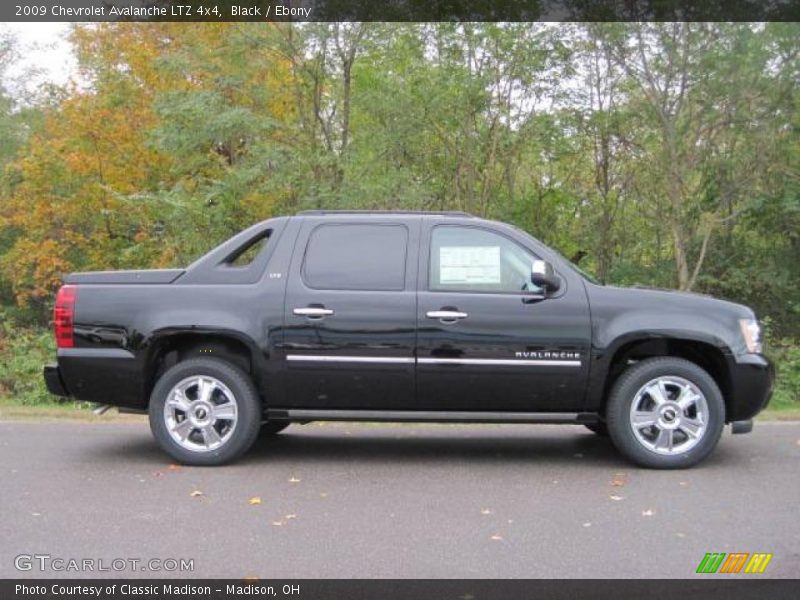 Black / Ebony 2009 Chevrolet Avalanche LTZ 4x4