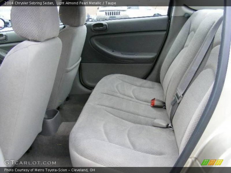 Light Almond Pearl Metallic / Taupe 2004 Chrysler Sebring Sedan